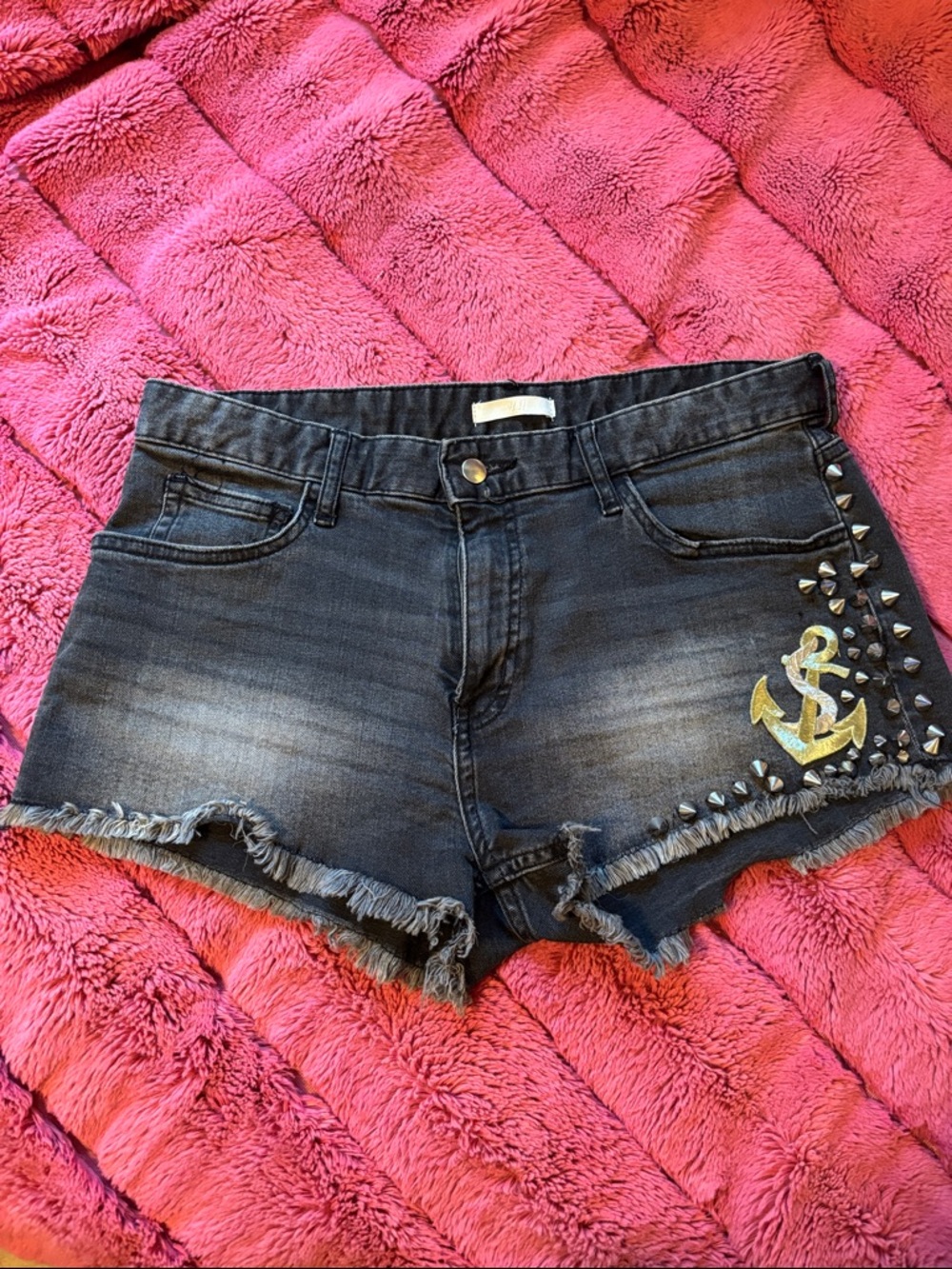 Dark Wash Embellished Women’s Denim Shorts - Anchor Accent H&M